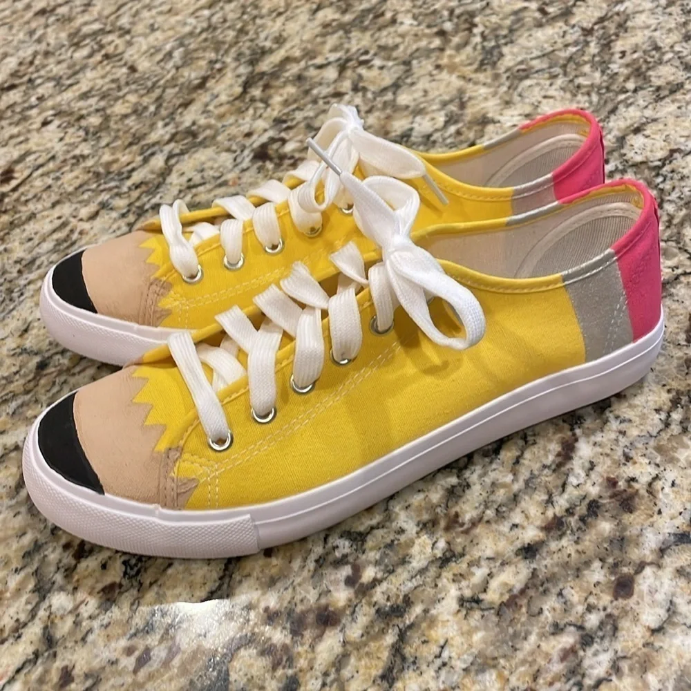 Pencil✏️Tennis shoes 💛💗Canvas Sneakers✏️